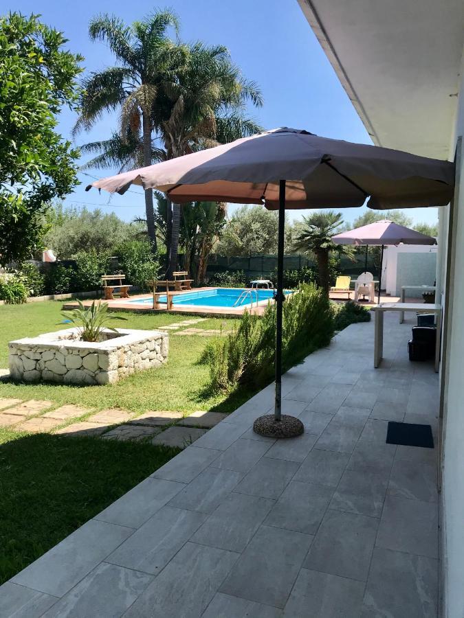 Апартаменти Casa Vacanza Le Tre Palme Флоридія Екстер'єр фото